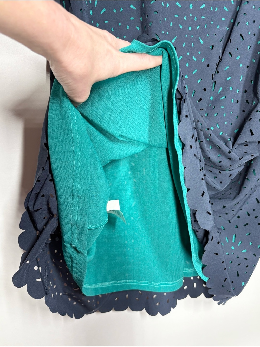 Title Nine Navy & Teal Laser-Cut Sleeveless Dress. Medium - Picture 10 of 10